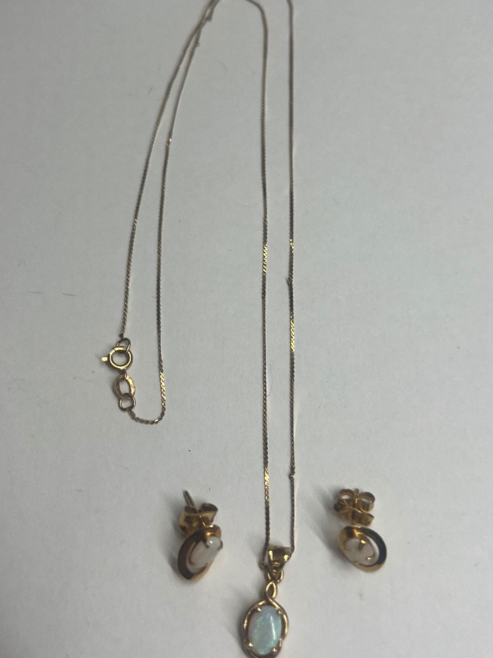 Vintage 14k Yellow Gold Opal Pendant Necklace 18" & Stud Earrings Set 2.61g